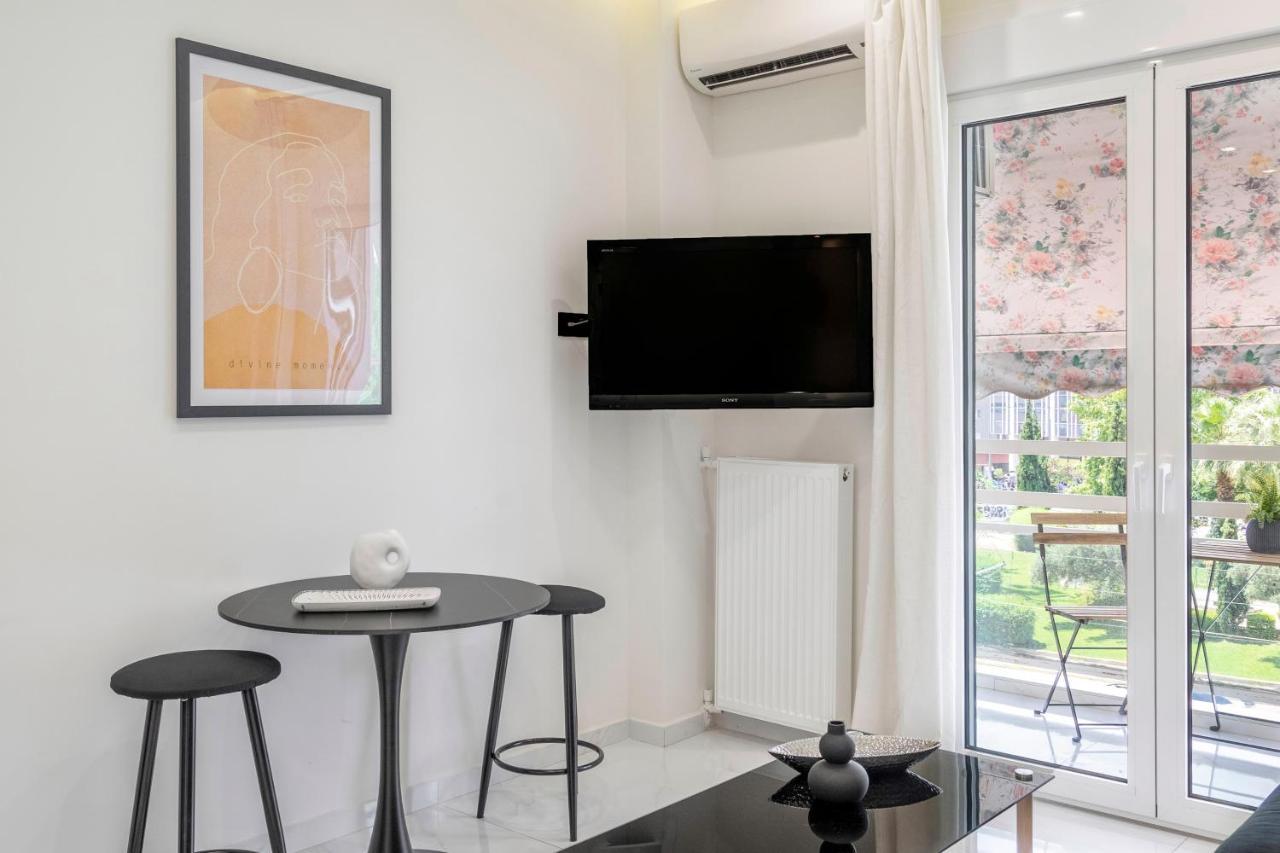 Central 2Br Apartment In The Heart Of Aten Exteriör bild